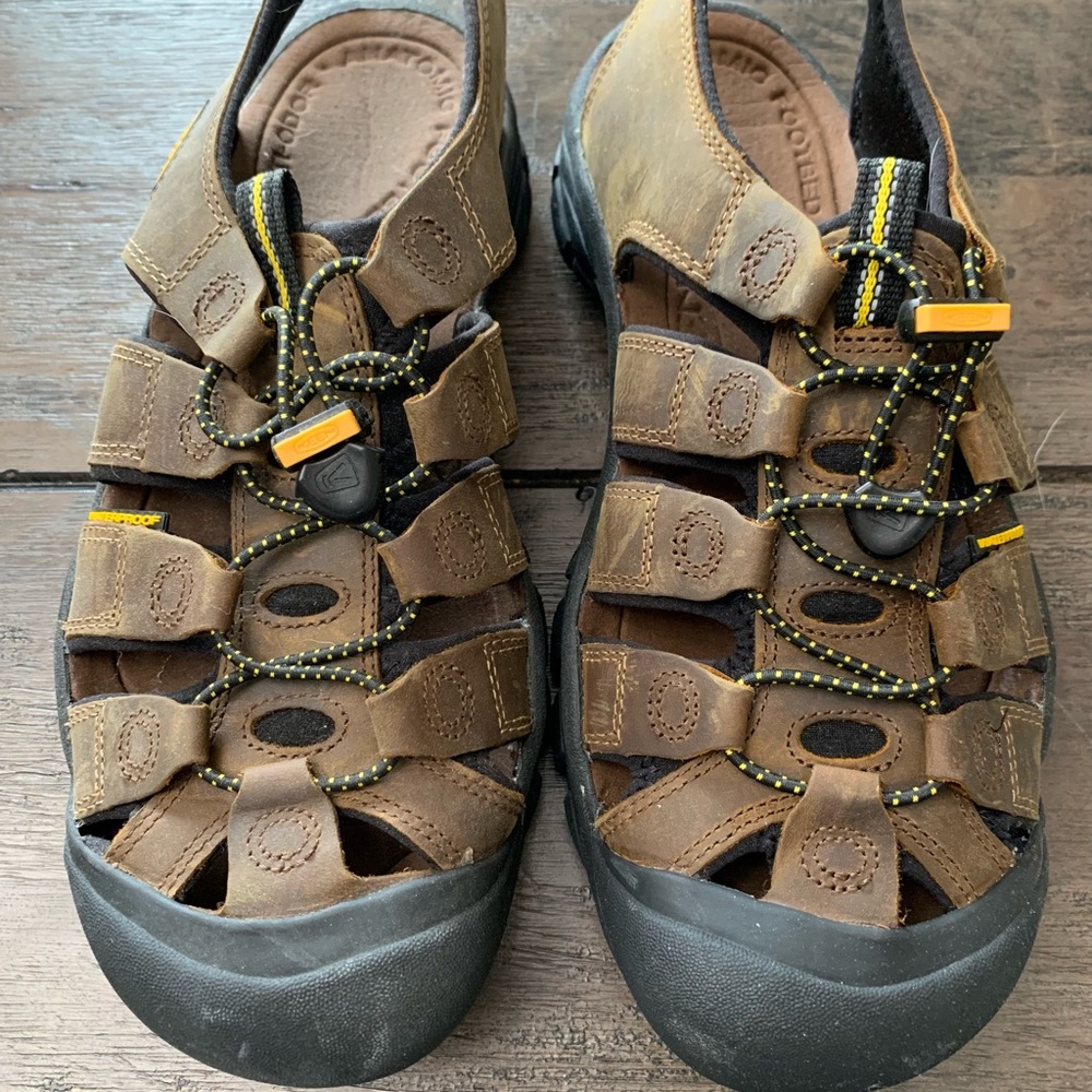 Great condition Keen water shoes, 9.5.